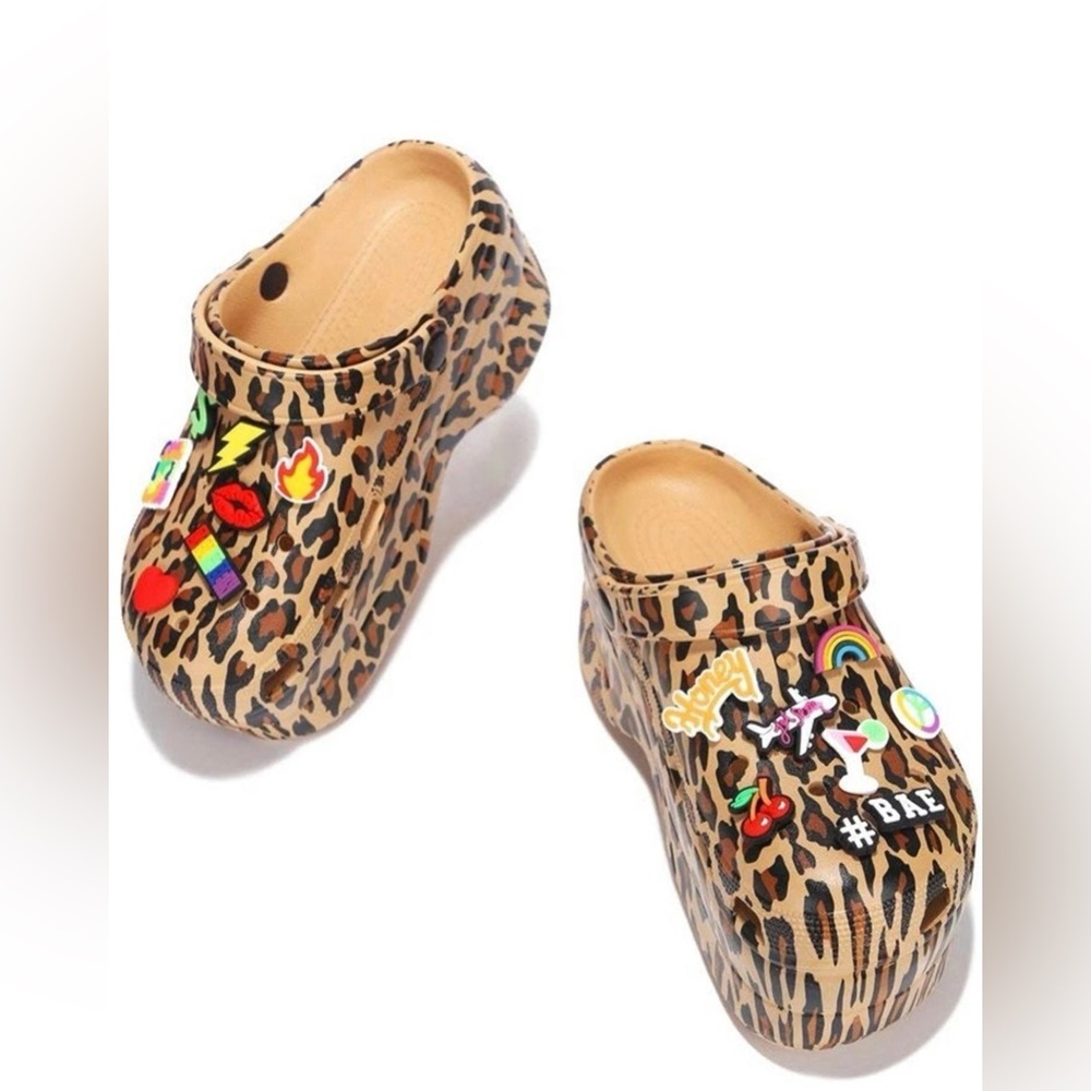 🔥 Leopard Platform Crocs-Style Clogs 🐆 Statement Comfort Shoes | Size 8